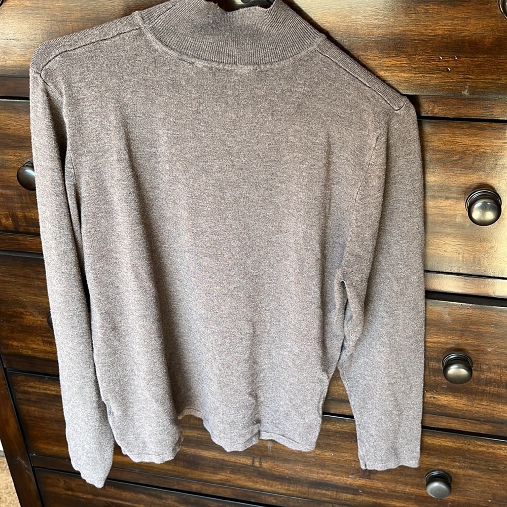 T Tahari Long Sleeve - Picture 4 of 4